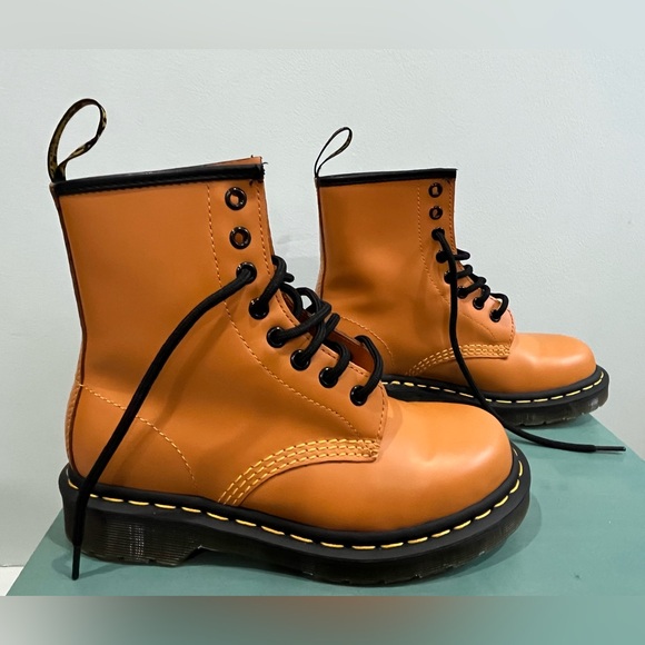 Dr. Martens 1460 Smooth Orange Leather Boots Women’s 5 / youth 3 New without Box - Picture 7 of 15